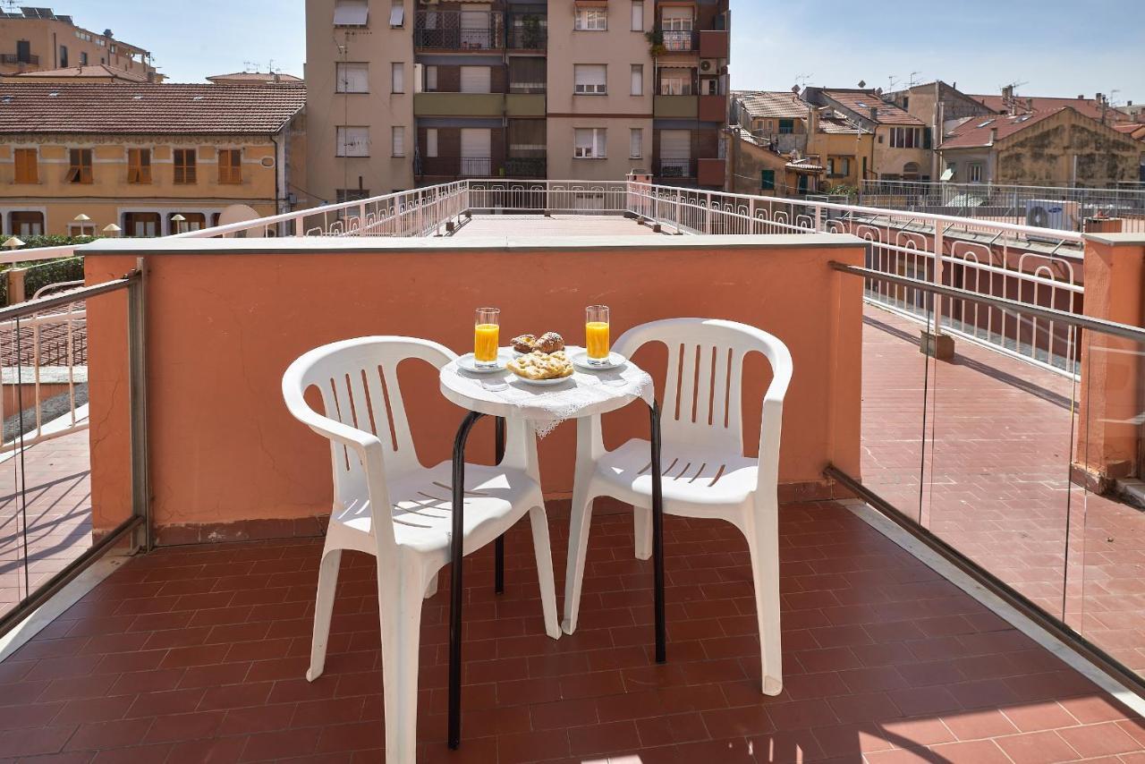 Double Room Balcony,1302368149:JPEG